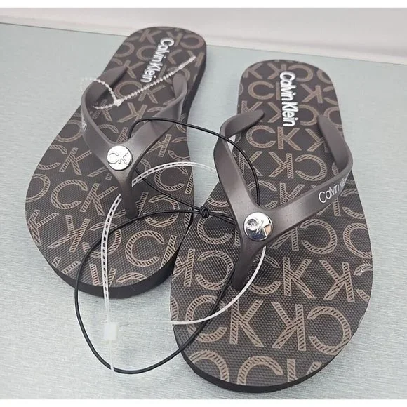 Women’s Sandals Flipflops  Size 6M Calvin klein  Brown Multi Logo Print - Picture 7 of 8